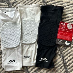 MCDAVID Padded Protective Apparel - Knee Pads   - Size XLARGE. Brand New